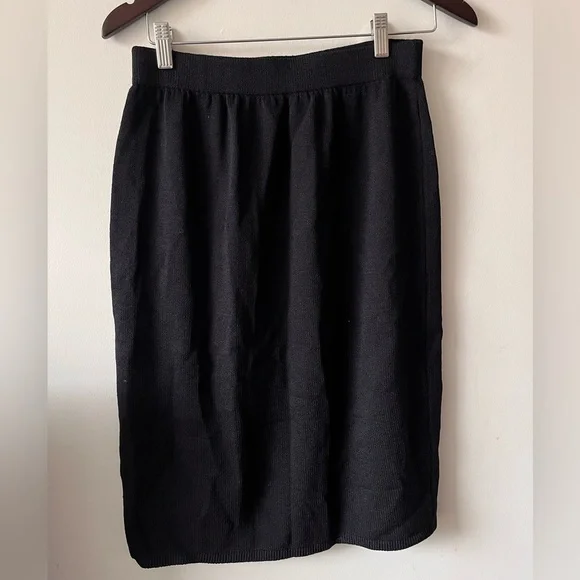 St.John Collection Wool Black Jacket Blazer and Skirt SET with Gold Buttons - 10 - Picture 2 of 11